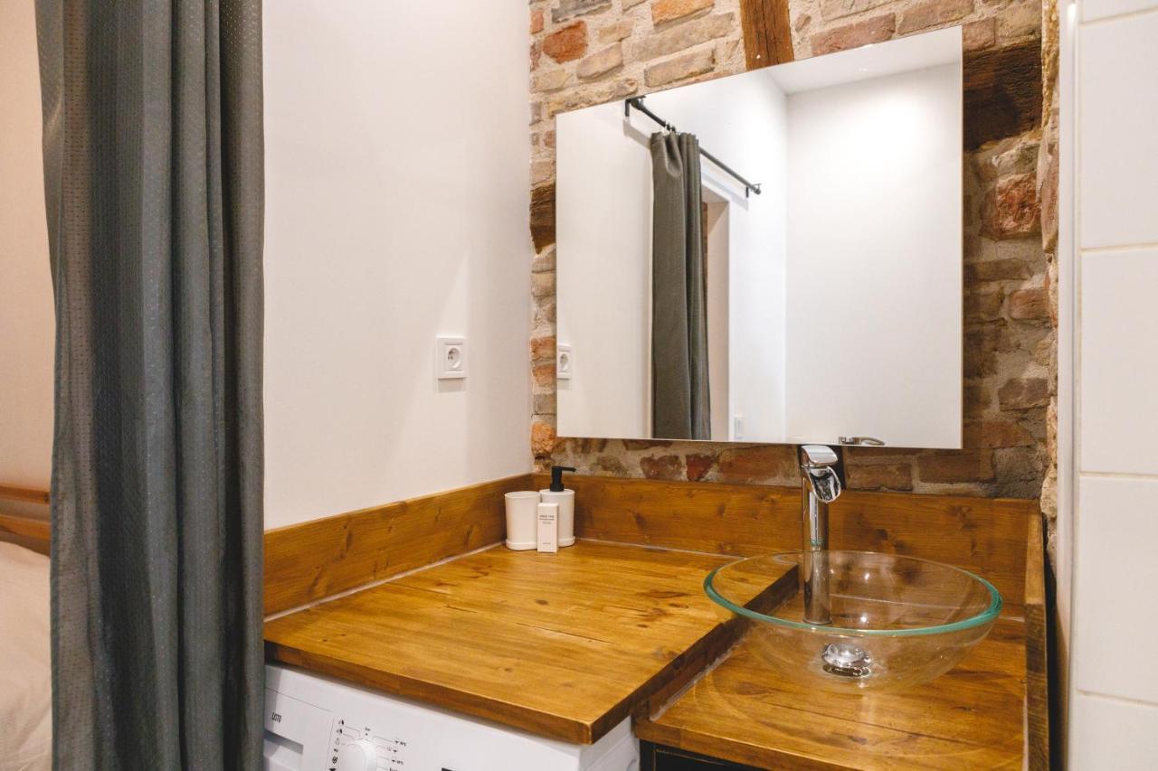 Appartement Hypercentre Rdc - New Location Bourg-en-Bresse Exteriör bild